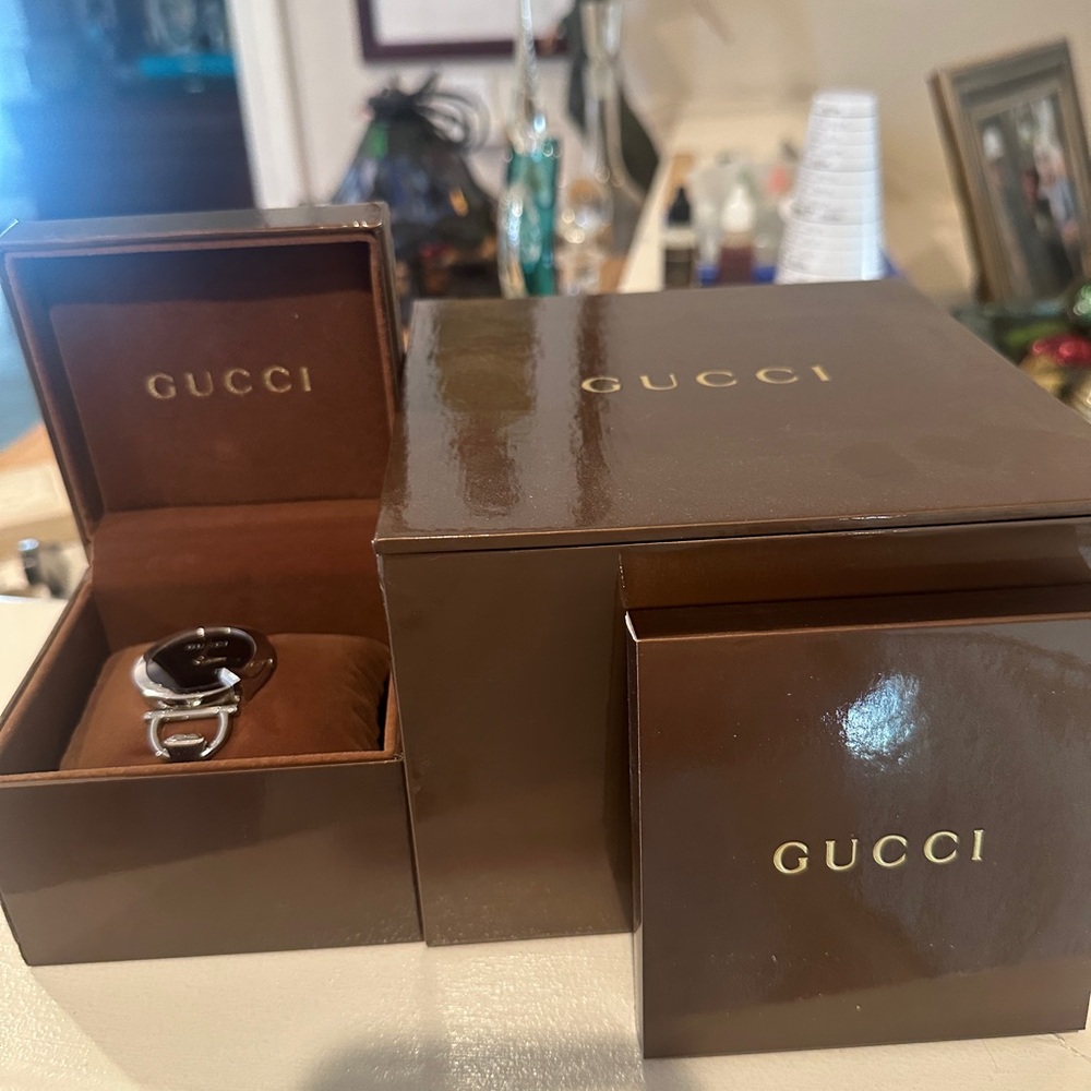 Gorgeous Gucci Horsebit Stainless Steel Watch - Picture 2 of 7
